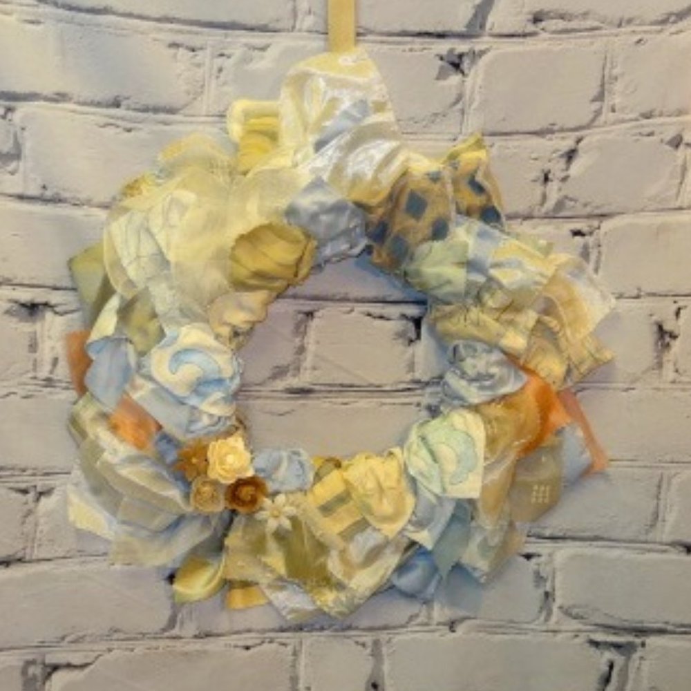 Handmade Wreath made w/Recycled Material Swatch's